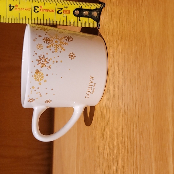 Godiva Holiday mug - Picture 2 of 6